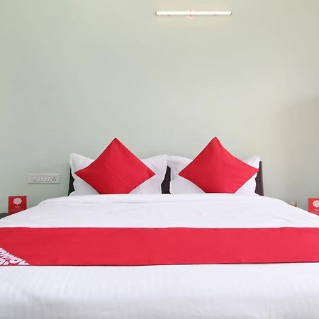 Hotel Nandanvan By Royal Stay Лонавла Екстер'єр фото