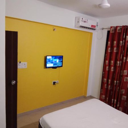 Hotel Nandanvan By Royal Stay Лонавла Екстер'єр фото