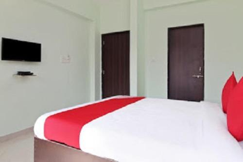 Hotel Nandanvan By Royal Stay Лонавла Екстер'єр фото